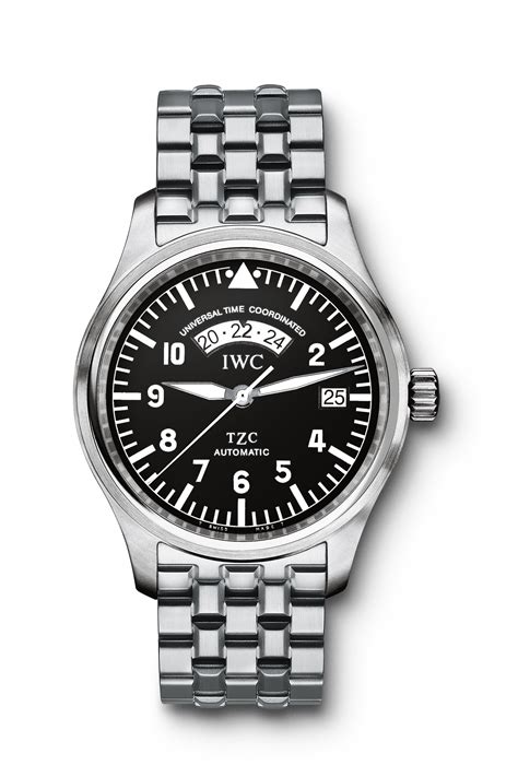 IWC Pilot's Watch UTC Stainless Steel / Black • .